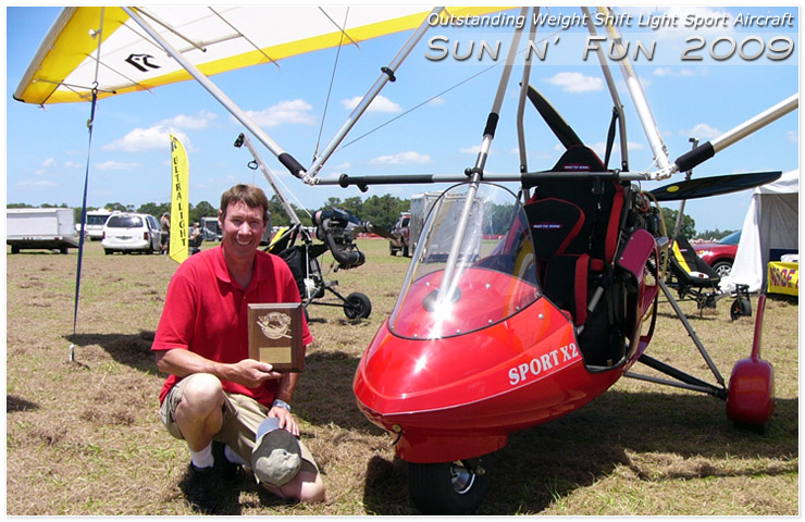 North Wing Sport X2 Apache wins the Outstanding Weight Shift Light Sport Aircraft Award at Sun n' Fun 2009
