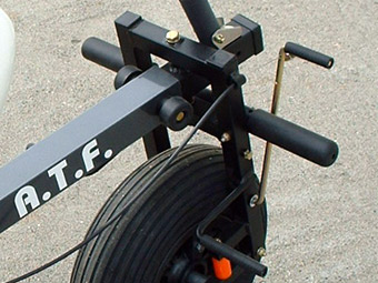 North Wing ATF Soaring Trike � Rugged front forks