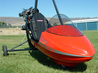 North Wing Maverick 1-place Ultralight Trike � Streamlined fairings reduce drag,increase comfort, and offers ample space for flight instrumentation